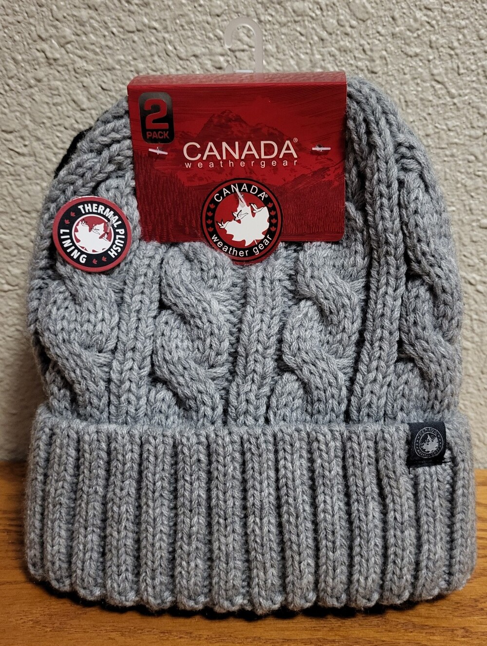 NWT Canada Weathergear 2 Pack Knit Thermal Plush Lining Beanies - Gray & Black